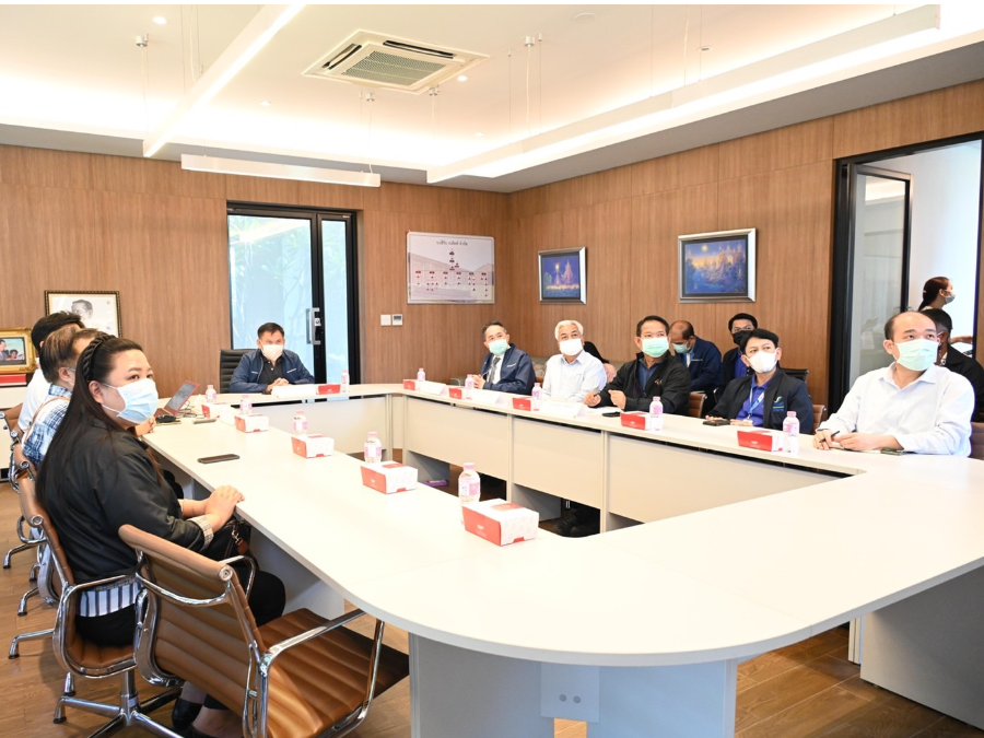 ผู้บริหารกระทรวงอุตสาหกรรม เยี่ยมชมการดำเนินงาน บริษัท เฮิร์บเบสิคส์ จำกัด